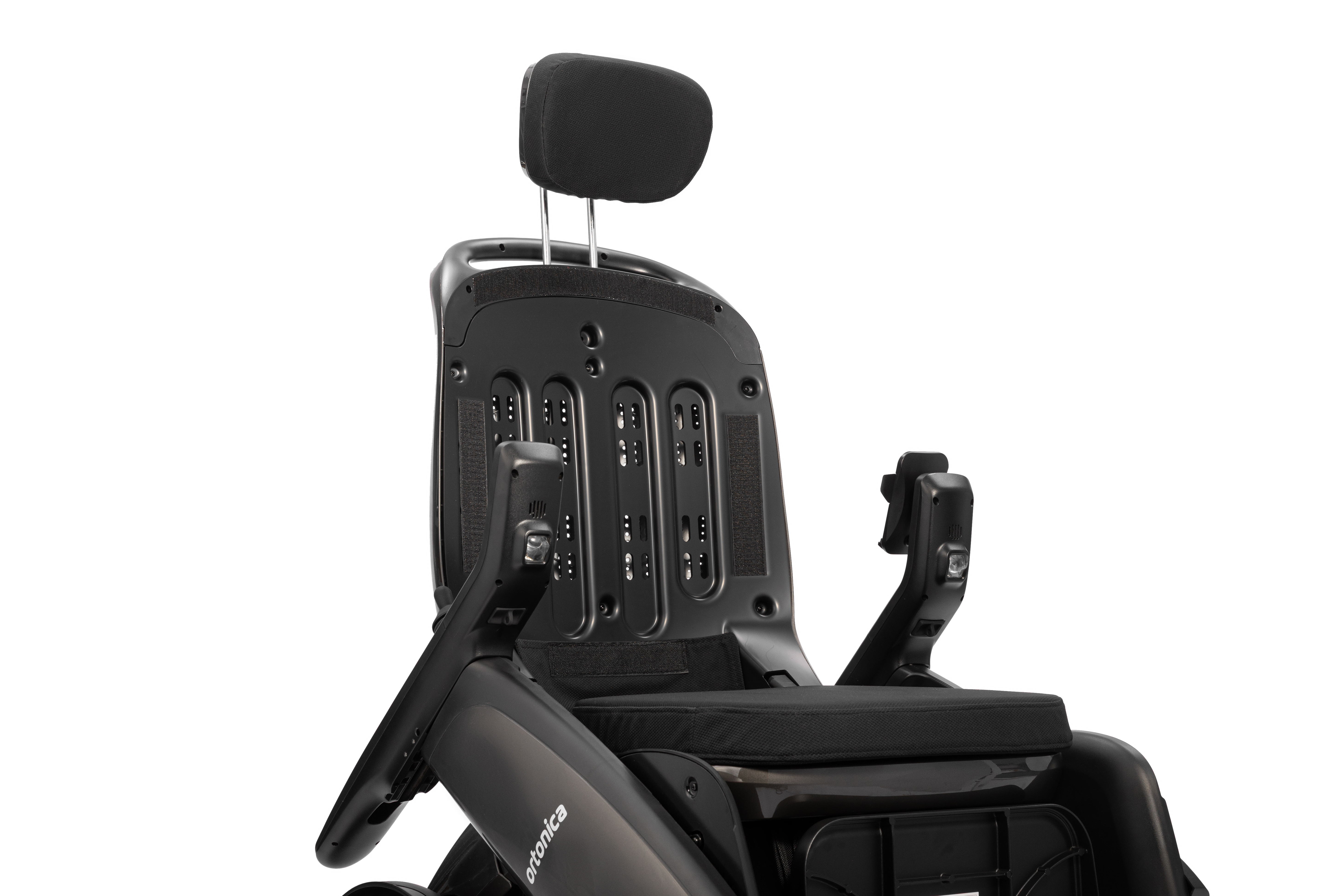 Жесткие основания спинки и сиденья